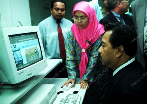 KL04_07012016_MUHYIDDIN_WEB