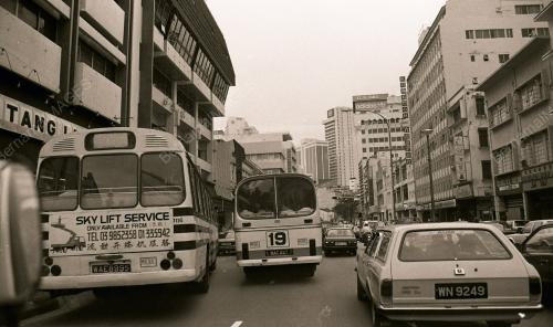 KL04_070590_BUS_MINI