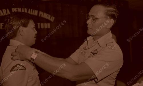 KL04_070590_PENGANUGERAHAN