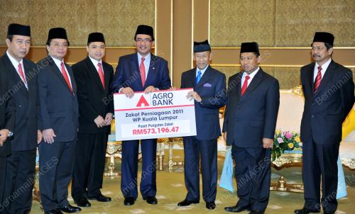 KL04_07092012_AGONG_ZAKAT