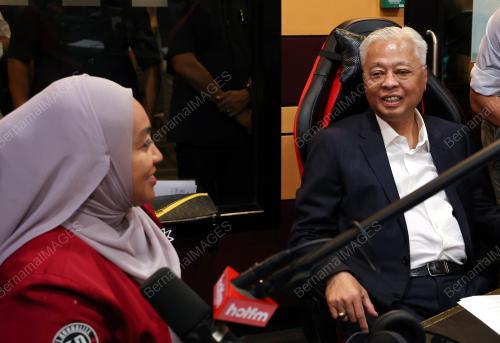DATUK SERI ISMAIL SABRI YAAKOB