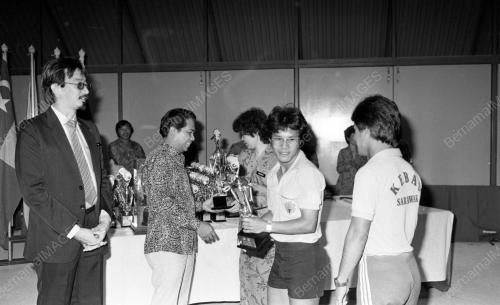 KL04_07102015_PING_PONG