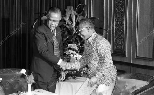 KL04_07102015_SALLEH_ABAS