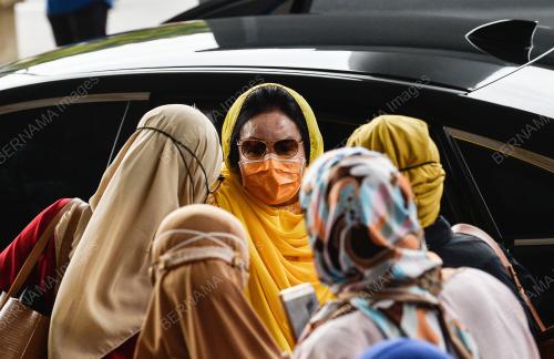 DATIN SERI ROSMAH MANSOR