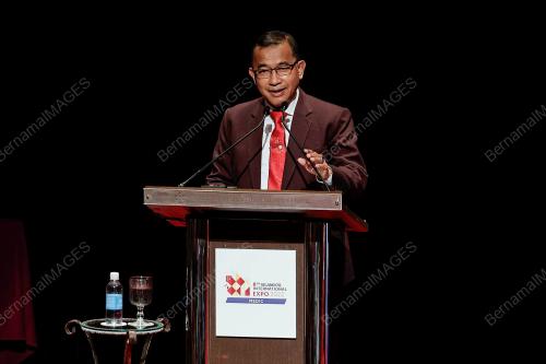 DATUK DR NOOR AZMI GHAZALI