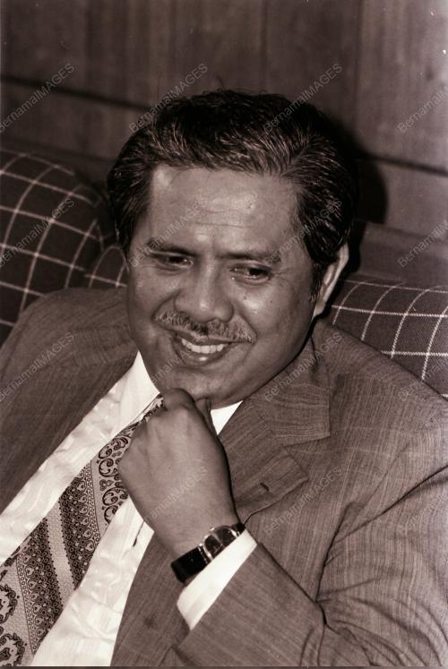 TENGKU AHMAD RITHAUDDEEN