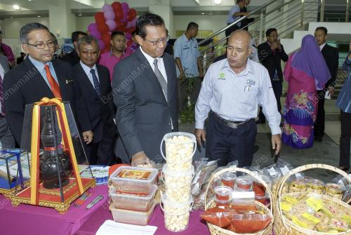 KL04_07122015_PELANCARAN
