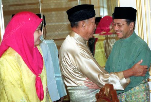 AGONG