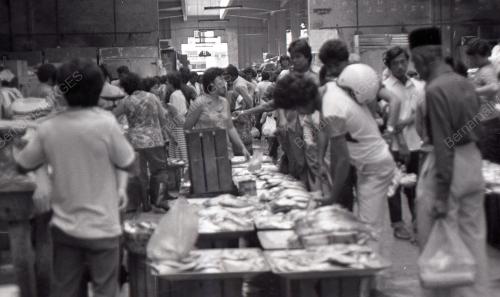 KL04_08012015_PENIAGA_PASAR