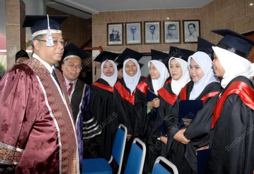 ISMAIL SABRI YAAKOB