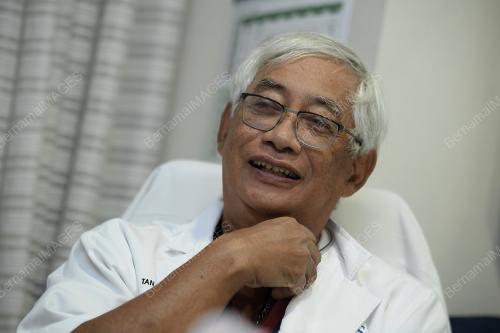 TAN SRI DR YAHYA AWANG