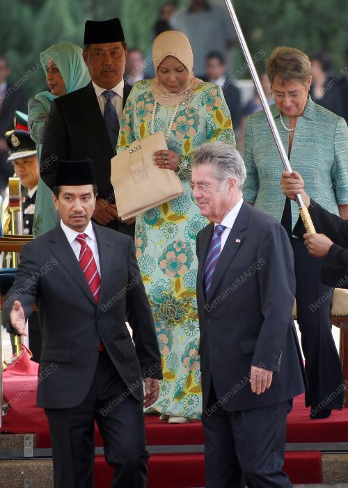 TUANKU MIZAN ZAINAL ABIDIN