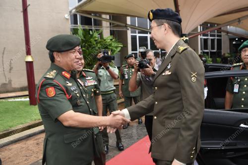 KL04_08112019_LAWATAN_BN201911076961