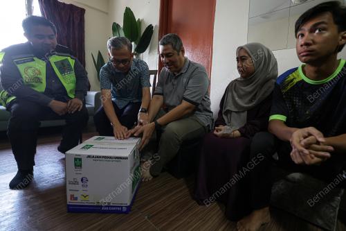 FAHMI FADZIL