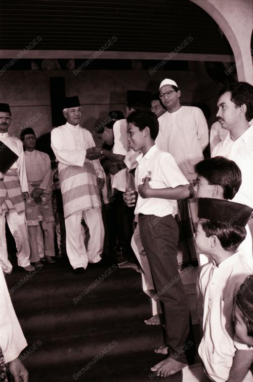 SULTAN AZLAN MUHIBBUDDIN SHAH