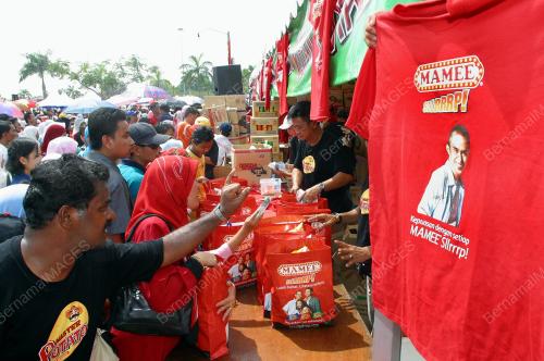 KARNIVAL TV3 SURE HEBOH DI SHAH ALAM
