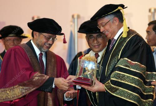 NAJIB TUN ABDUL RAZAK