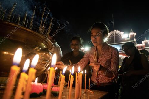KL04_09052017_WESAK
