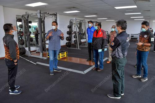 DATUK SERI REEZAL MERICAN NAINA MERICAN