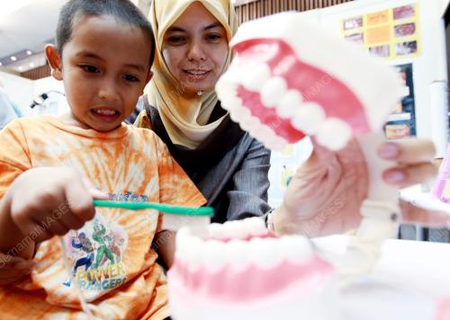 UNIVERSITI MALAYA