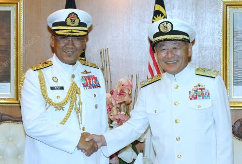 KL04_09062014_KUNJUNGAN_ADMIRAL1
