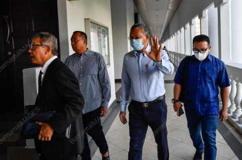 DATUK SERI AZLAN MAN