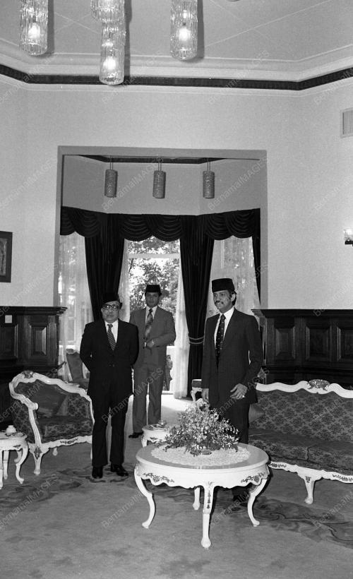 SULTAN AHMAD SHAH AL-MUSTAIN BILLAH