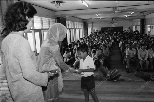 HARI RAYA