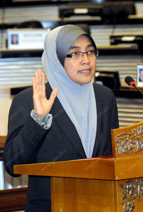 KL04_09072012_KHAIRIAH