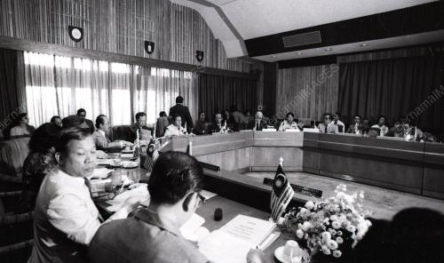 DR. MAHATHIR MOHAMAD