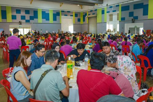 JAMUAN MAKAN TERBESAR