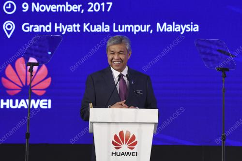 KL04_09112017_HUAWEI_ASIA_BN201711040401