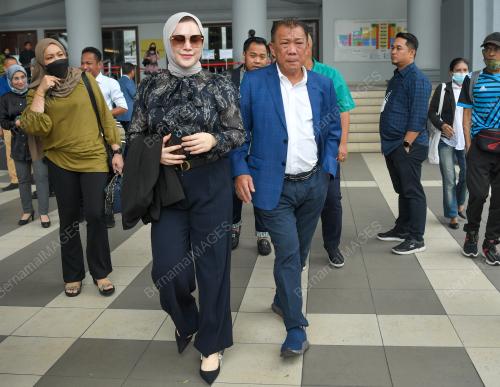 DATUK SERI BUNG MOKHTAR