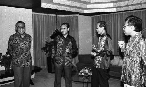 KL04_10032015_MAKAN_MALAM