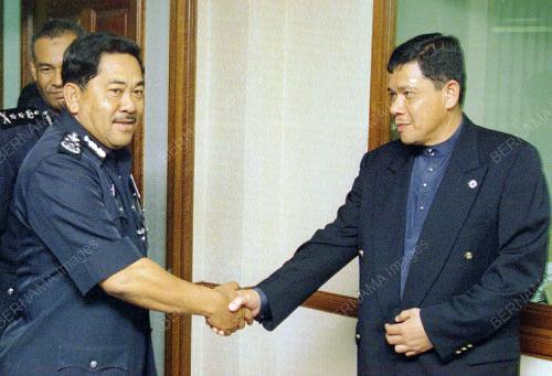 KL04_10042002_NORIAN_BRUNEI