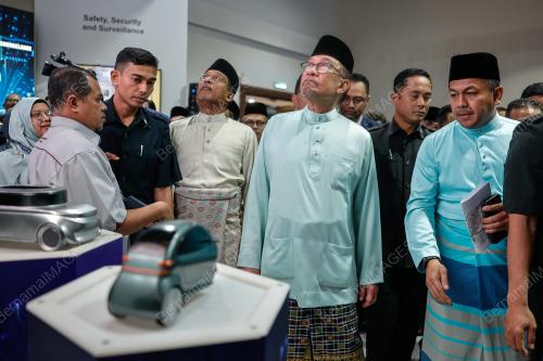 DATUK SERI ANWAR IBRAHIM