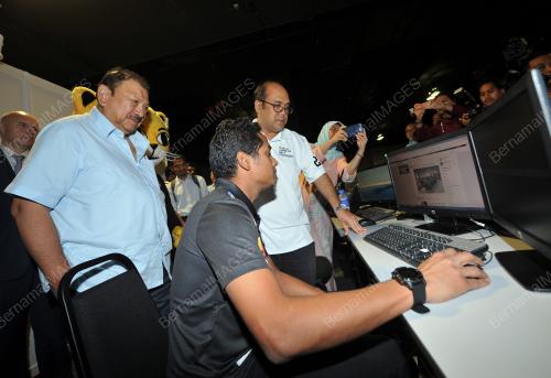 KL04_10082017_KHAIRY_MEDIA