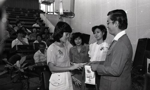 DR TONG TIONG HONG