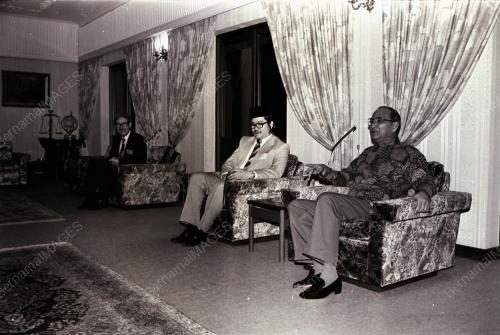 DATUK SERI HUSSEIN ONN
