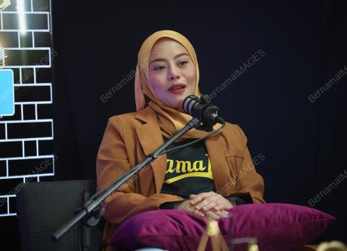 SHARISA HARIS CHONG