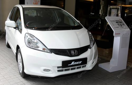 KL04_11072013_HONDA