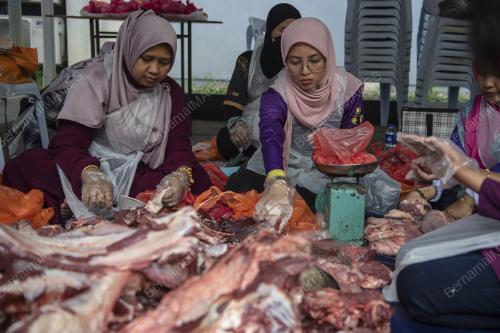 KORBAN PUSPANITA K-KOM DAN KELAB K-KOM
