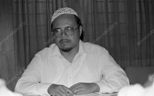 KL04_11081984_EXCO_PAS