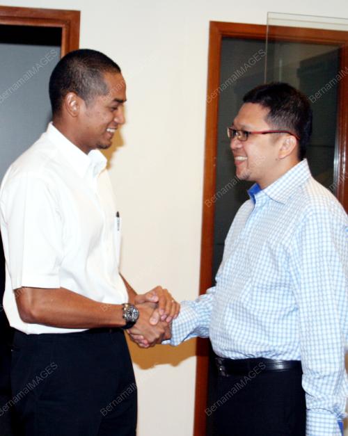 KHAIRY JAMALUDDIN