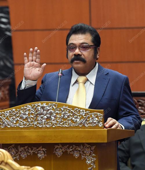 KL04_11122017_SENATOR