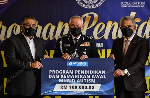 TAN SRI ACRYL SANI ABDULLAH SANI