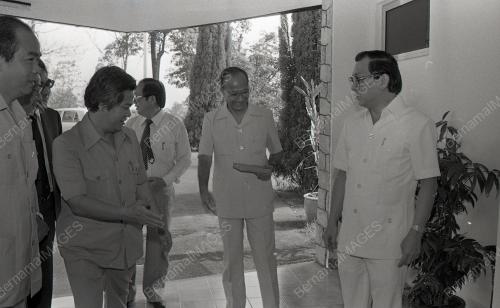 TUN HUSSEIN ONN