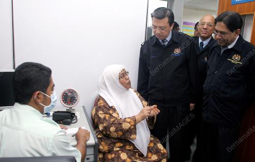 LIOW TIONG LAI
