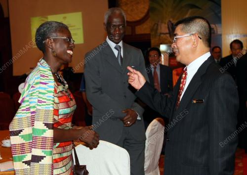 DR. MAXIMUS ONGKILI