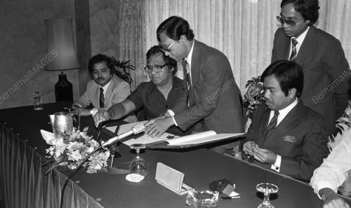KL04_13012015_MNI_BELI_KOMPUTER